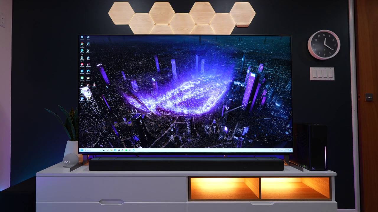 Media wall with hexagonal modular light panels