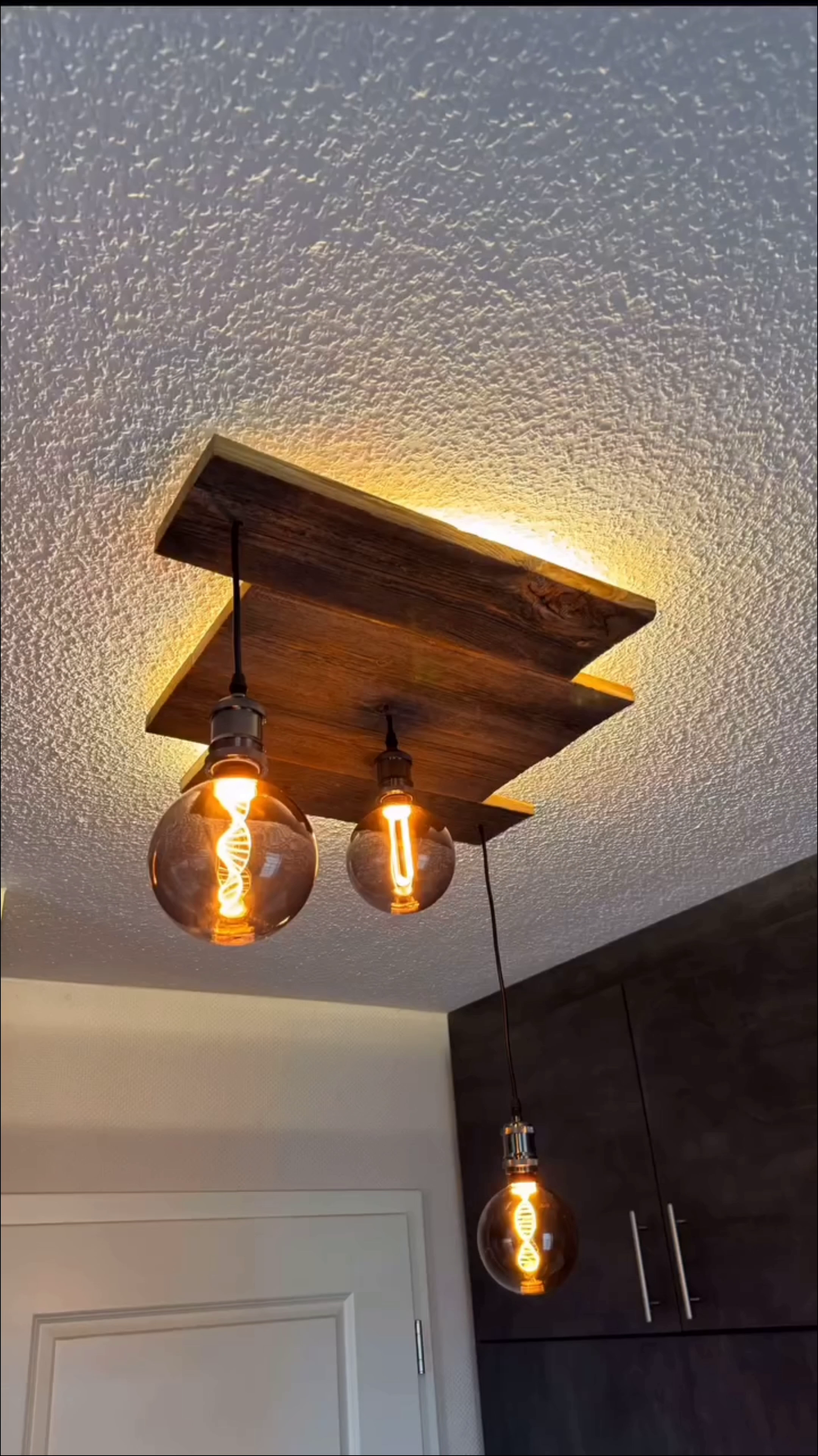 Rustic wooden pendant ceiling light cluster